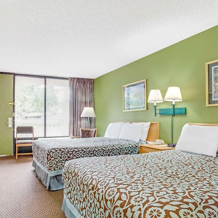 Days Inn By Wyndham Bradenton - Near The Gulf Extérieur photo