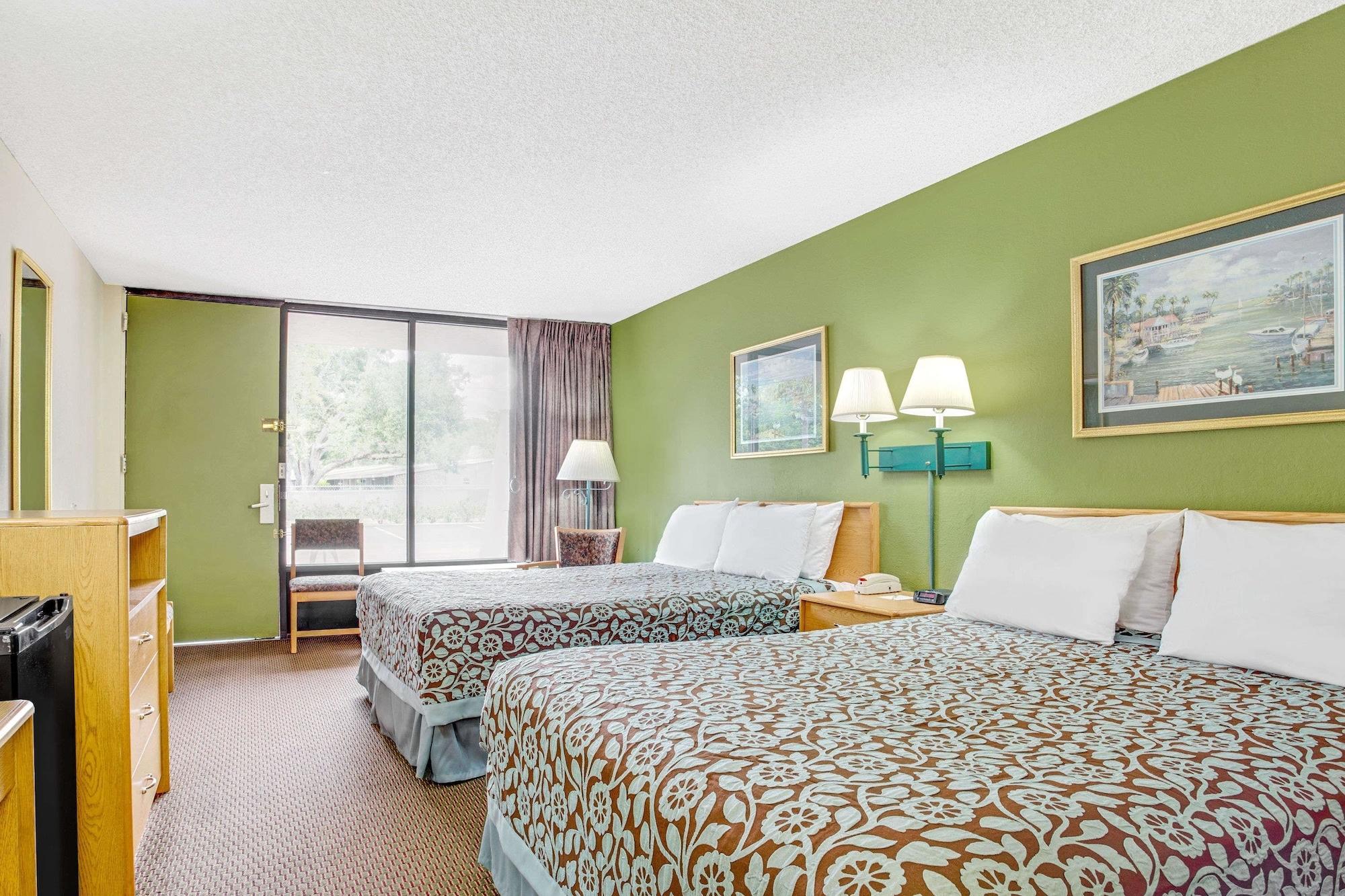Days Inn By Wyndham Bradenton - Near The Gulf Extérieur photo