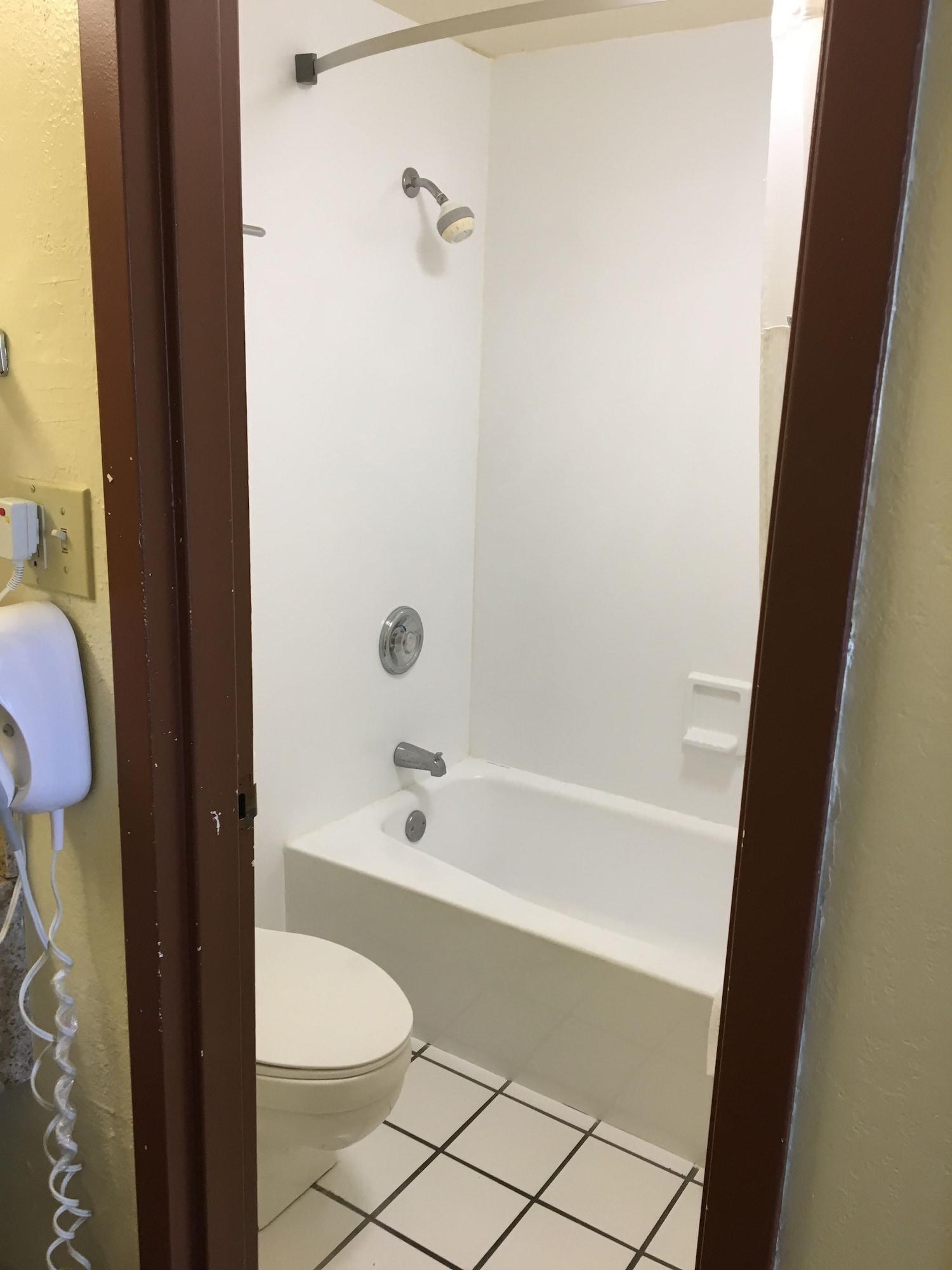 Days Inn By Wyndham Bradenton - Near The Gulf Extérieur photo