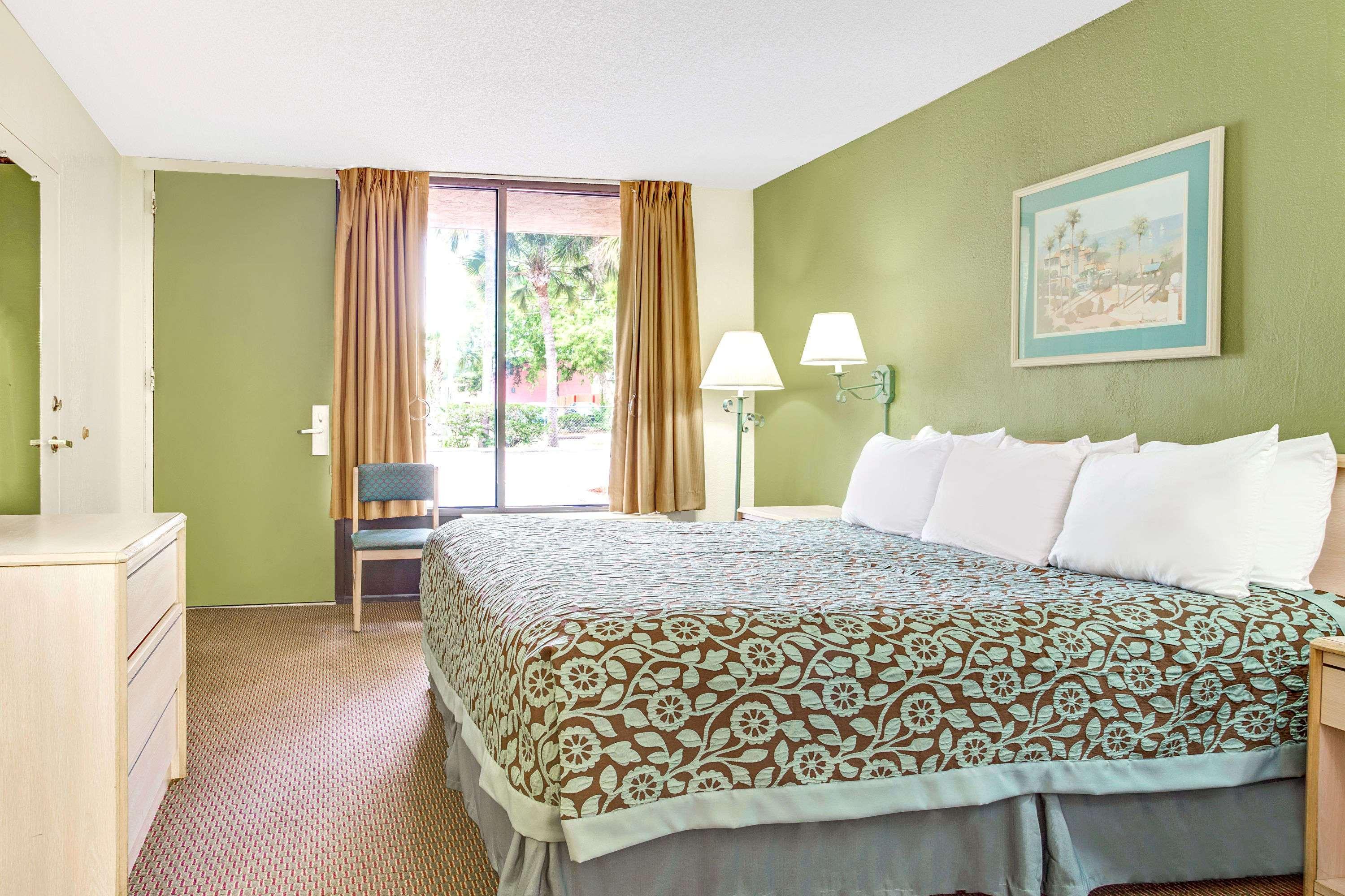 Days Inn By Wyndham Bradenton - Near The Gulf Extérieur photo