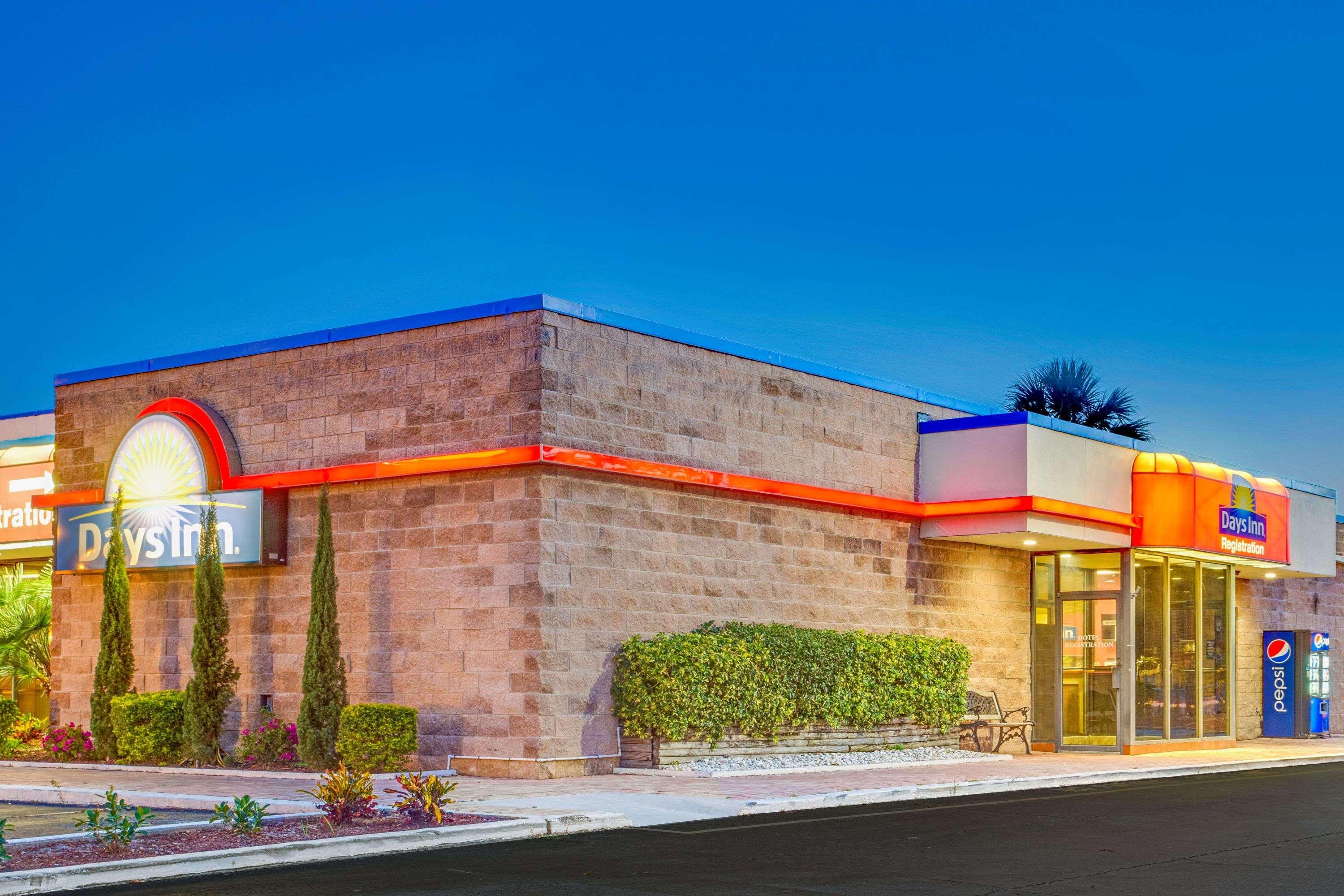 Days Inn By Wyndham Bradenton - Near The Gulf Extérieur photo