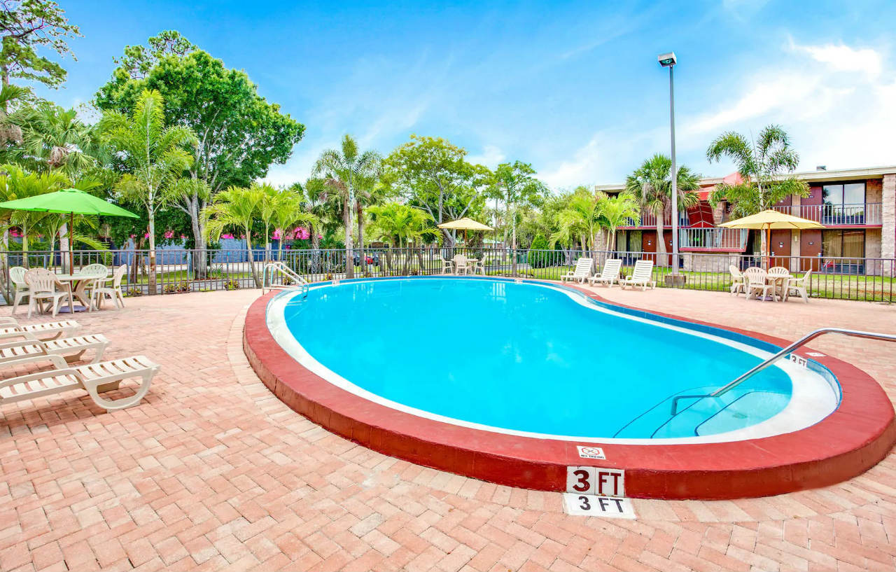Days Inn By Wyndham Bradenton - Near The Gulf Extérieur photo